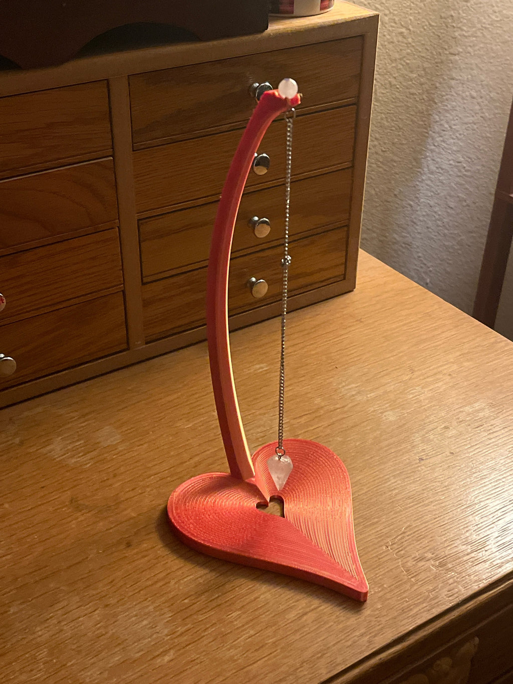 Heart Stand for Jewelry or Pendulums (3D Printed PLA Plastic) | Clairvoyant Crystals